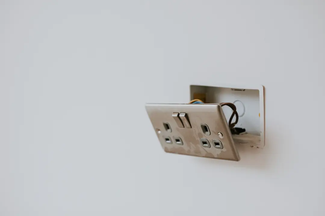 When To Call An Emergency Electrician - Electrical Contractor Services Preston, Manchester, Liverpool And The North West